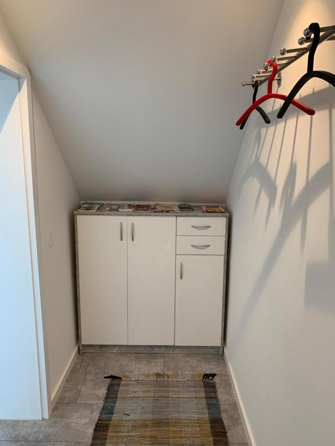 Ferienwohnung Sunny - Moderne Ferienwohnung Im Gruenen In Saarbruecken-West Bagian luar foto